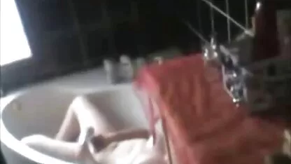 Arrête la voiture, allons baiser! le film porno