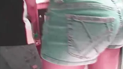 Les Couples trouvent film decul le temps pour le sexe dans la maison de plaisir