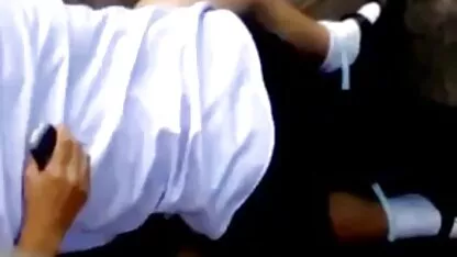 Avec deux vaches porno de bus Dara juteuses
