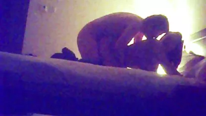 Guy fait beau sexe sur caméscope li douche porno