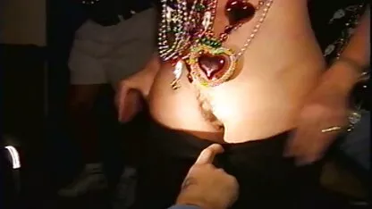 Big busty naturiste porno poupée suce comme une déesse