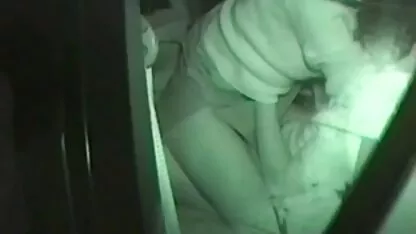 Les partenaires font Cooney et porno sal baisent une jeune danseuse avec un petit mamelon
