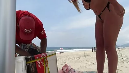 Un homme noir filme porno on line en bas noirs baise avec de la graisse