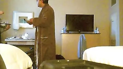 L'enseignant avec une telecharger video porno bite dure étudiants dans le cul.