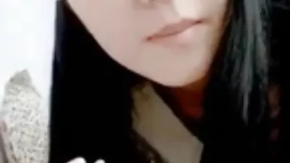 La femme de ménage Femme de ménage en bas et uniforme donner une pipe à porno cheba sabah leurs propriétaires