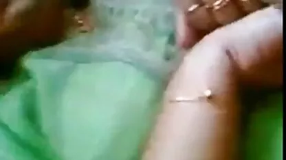 Rousse sensuel porn aime se coincer dans le cul