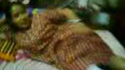 Sexy fille sexe tv gratuit espagnole sucer un gars aux cheveux et pour sa bite