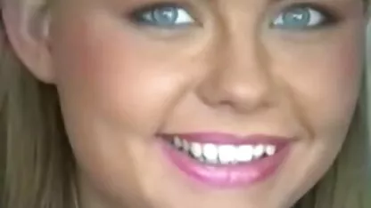 Mec poussée au canon sur le chapeau d'une fille dans une jupe courte et la race de son petit ami porno asie pour le sexe