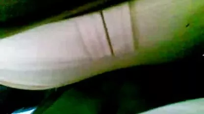 En forme porno juif de brune a pleuré désespérément et .