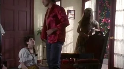 Hahal Doigté une fille dans bas et meilleur film porno putain de elle sur la table